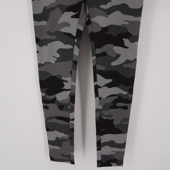 Wild Fable NWT Women's High-Waisted Classic Leggings Size Medium - Picture 3 of 7